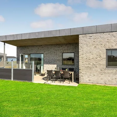 Beautiful In Ringkobing With Kitchen Sondervig