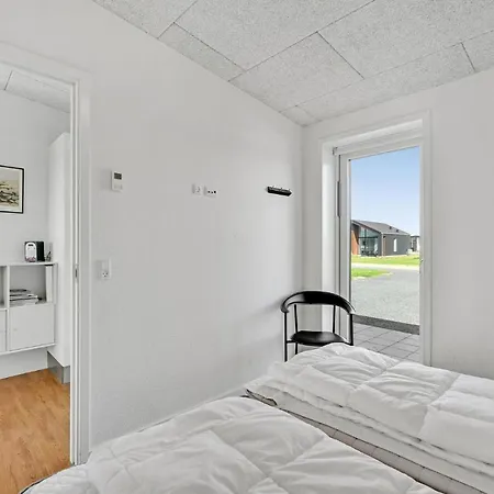 Beautiful In Ringkobing With Kitchen Sondervig