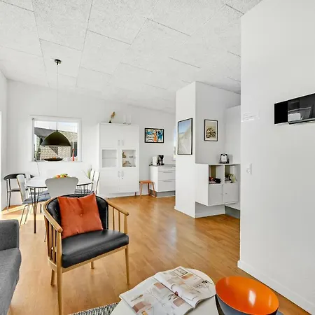 Vakantiehuis Beautiful In Ringkobing With Kitchen *