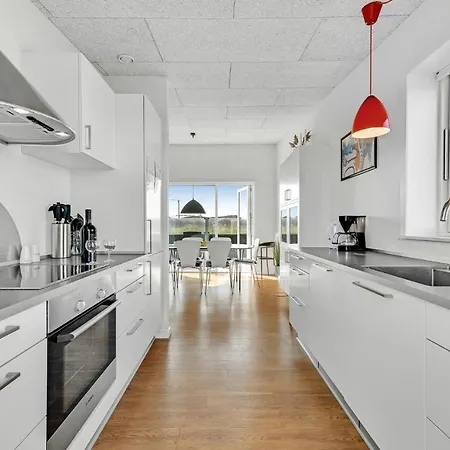 Vakantiehuis Beautiful In Ringkobing With Kitchen Søndervig