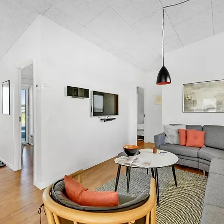 Vakantiehuis Beautiful In Ringkobing With Kitchen *