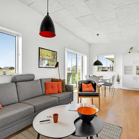 Beautiful In Ringkobing With Kitchen Vakantiehuis Søndervig